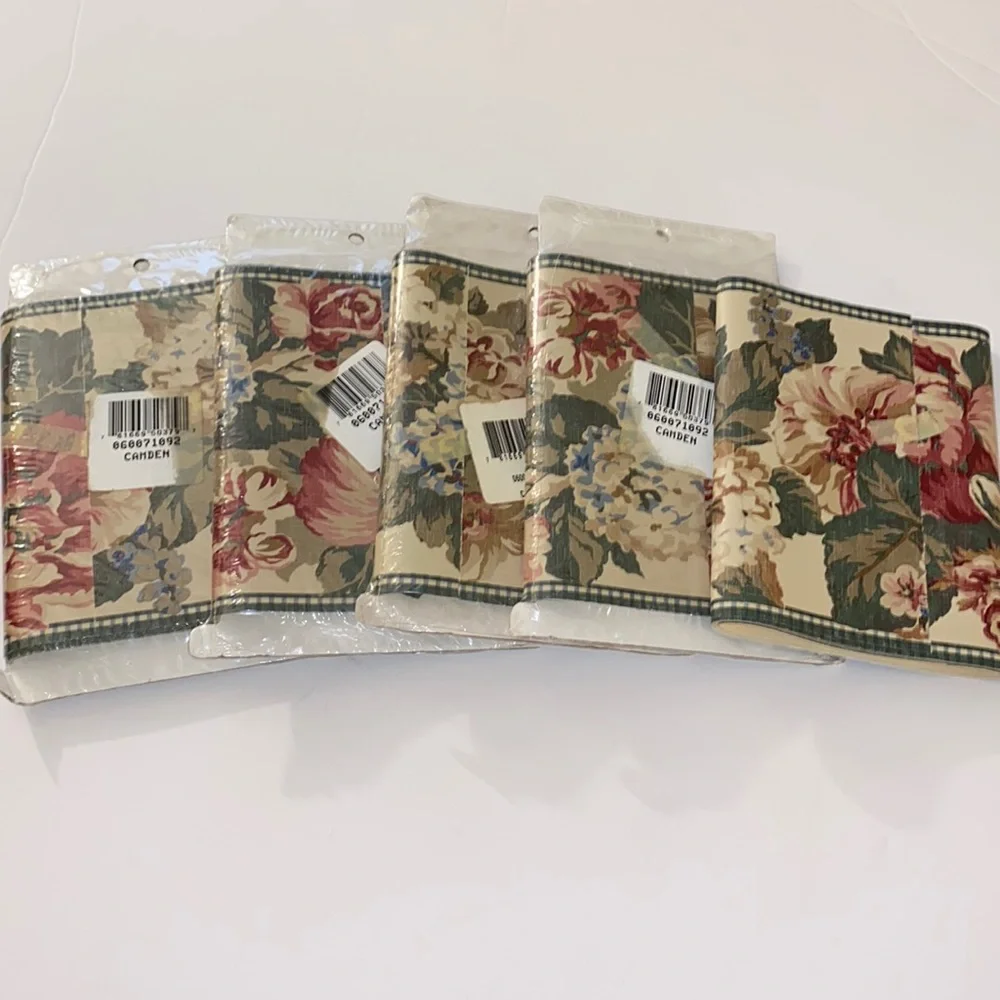 English Florals NWT 5 rolls of vintage tan/rose pre-pasted washable borders